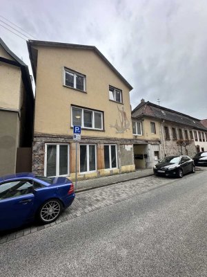 Hauptstraße 68, 97299 Zell