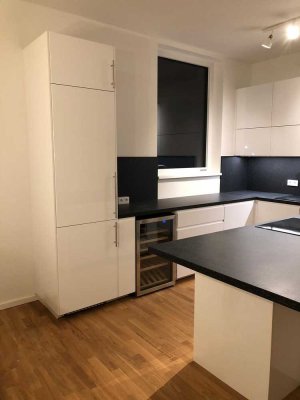 Modern Industrial Charm in a Renovated Factory Loft – Offenbach Bettinastraße