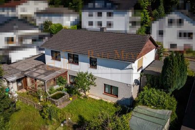 * Sonniges Vergnügen! 1-2 Familienhaus in Solms-Albshausen *