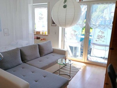 Helle Einzimmerwohnung mit Balkon und Tiefgaragenstellplatz