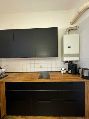 Großzügige 2-Zimmer-Wohnung mit geräumigem Flur in Klinkerberg, Augsburg.