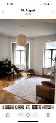 Nachmieter für klassischen Altbau gesucht:schöne 5 Zimmer Wohnung mit Balkon und Einbauküche in Münc