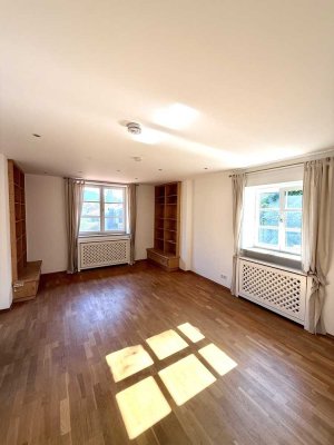 Helle 1-Zimmer-Wohnung im Zentrum von Rottach-Egern mit Stellplatz, Keller + Wallbergblick