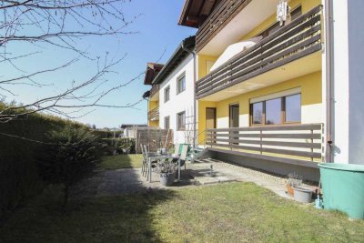 Gepflegte 3-Zi. Hochparterre Wohnung mit eigenem Garten, Einzelgarage und Außenstellplatz