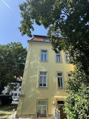 Stilvolle Dachgeschosswohnung mit Terrasse und Weitblick über Dresden