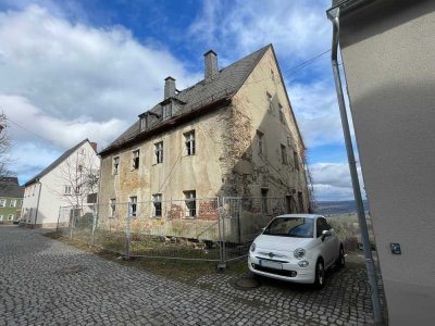 Sanierungsobjekt direkt bei der Augustusburg mit 164 m² Wohnfläche und 570 m² Grundstück am Markt