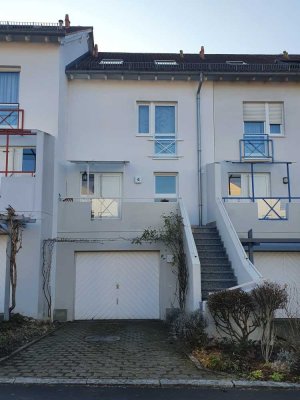 Einmalige Gelegenheit: Modernisiertes Reihenmittelhaus in bester Lage in Weinsberg
