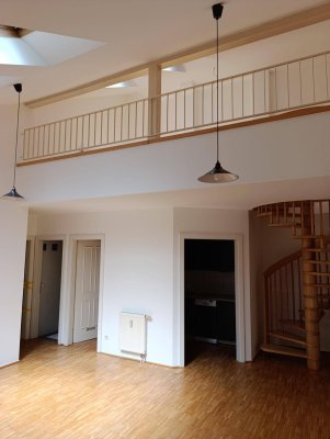 Helle, freundliche Mansardenwohnung in der Altstadt - Privatverkau