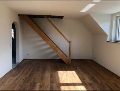 955.0 € - 83.0 m² - 3.0 Zi.