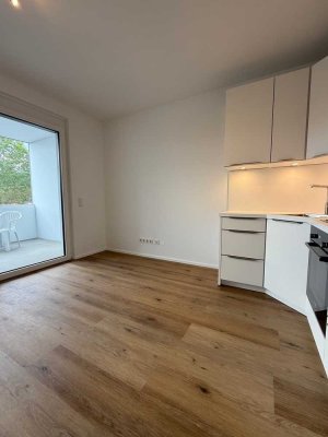 Neubau-Highlight: Helle 2-Zimmer-Wohnung mit großer Loggia in Bubenreuth