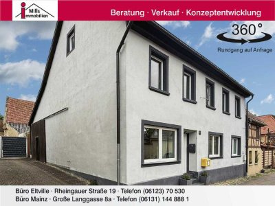 Außergewöhnliches 1-2 Familienhaus mit 
uneinsehbarem Innenhof und Scheune