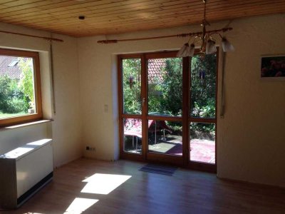 Ruhige, helle 1,5 Zimmer Wohnung mit EBK und Terrasse in Gengenbach-Reichenbach 40m²