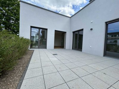 NEUBAU -Erstbezug heller und großer 4-Zimmerwohnung mit Terrasse
