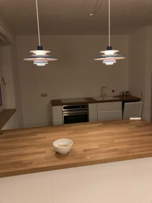 Teilmöblierte 2-Zimmer-Wohnung plus weitere Räume und - Schranknutzung. Grafrath/Unteralting