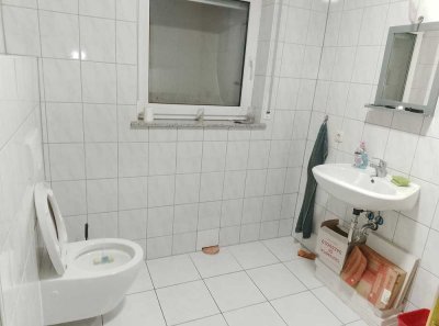 Helle 5-Zimmer-Wohnung mit Balkon in Eschau Ot Hobbach