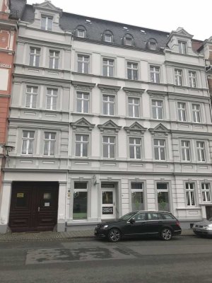 Sonnige 2-Zimmer-Wohnung mit EBK-Möbel in Görlitz