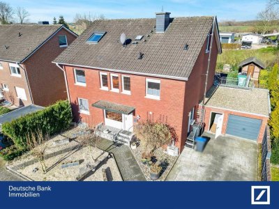Familienfreundliche 5-Zimmer-Maisonette-Wohnung (Erbpachtgrundstück) mit Balkon, Garten und Carport