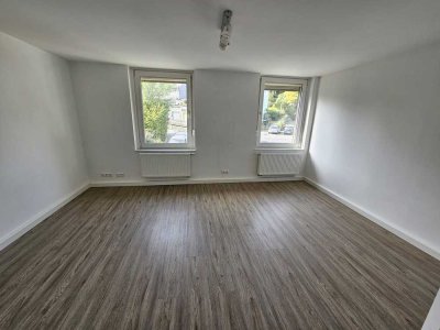 Modernisierte 2 ZKB-Wohnung mit Balkon