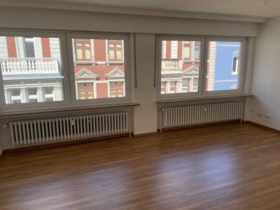Fußgängerzone Höxter: 3-Zimmer-Wohnung mit Küche und Balkon