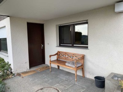 Nachmieter für schöne 1-Zimmer-Wohnung im EG in ES-Zell gesucht.