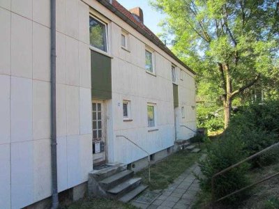 günstige, frisch sanierte 1,5-Zimmer-Dachgeschoss-Wohnung