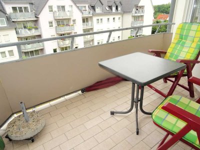 ** Mit Balkon und Küche ** 1 Zimmer Wohnung in Werdau zu vermieten !