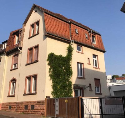 Top gepflegtes und modernisiertes 3-Familienhaus!