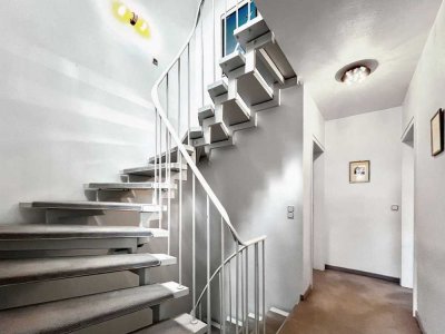 RAUMWUNDER mit 4 Schlafzimmern, Einzelgarage und Sonnenterrasse in Oberursel-Stierstadt