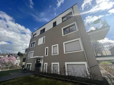 Großzügige, schöne und geschmackvoll möblierte 1 Zimmer-Wohnung mit Balkon in netter Nachbarschaf...