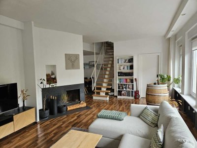 Extravagante Maisonette Wohnung am Maiplatz