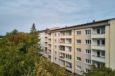 Ihre sanierte 4-Zimmerwohnung mit Balkon wartet auf Sie!