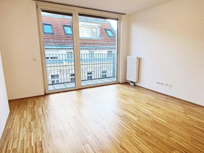AM SPITZ-NÄHE, gepflegte 36 m2 Neubau mit 4 m2 Balkon, 2 Zimmer, Komplettküche, Wannenbad, Parketten, Garagenplatz möglich, Leopold-Ferstl-Gasse