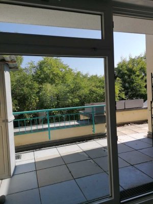 Wohlfühloase in luftiger Höhe . Loftiger Charme + 2 traumhafte Dachterassen