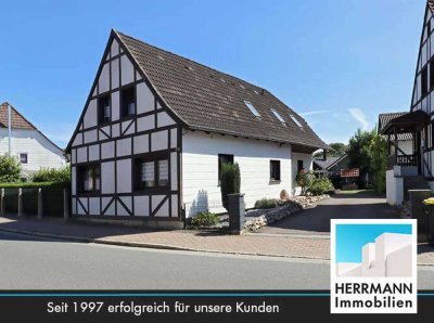 Ein Konzept - Zwei Einfamilienhäuser auf einem Grundstück