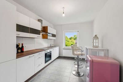Helle frisch sanierte 2 Zimmerwohnung mit Gartennutzung in Innenstadtnähe!
