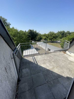 Gemütliche 2-Zimmer- Wohnung mit Balkon zu vermieten!!!
