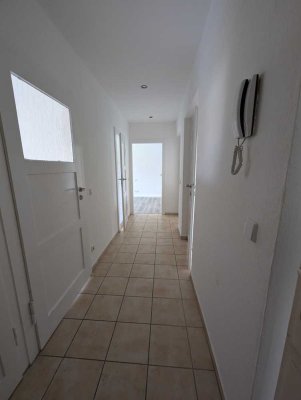 ++SCHICKE 3-R. WHG+M. BALKON+DUSCHBAD M. FENSTER+!!+++