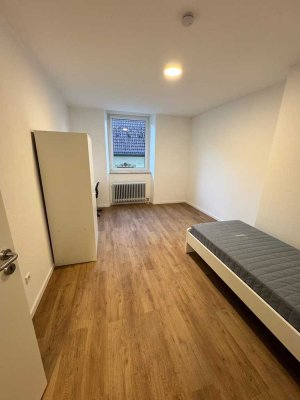 WG-Zimmer: Erstbezug nach Sanierung - Möbliert und Modern - MIT TOP-Anbindung