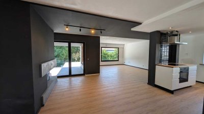 Moderne u. schöne 4-Zimmer-Wohnung mit gehobener Innenausstattung und großer Terrasse in Greding