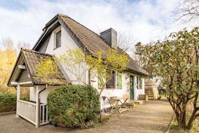 Schönes Wohnen umgeben von Schlei und Wald