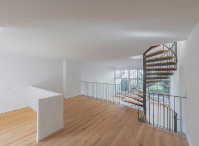 VON PRIVAT - umfangreich renoviertes Reihenmittelhaus in sehr guter Lage von Obermenzing