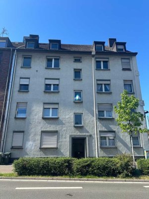 **IN SANIERUNG**  3-Zimmer Wohnung im 3. OG in Oberhausen-Lirich zu vermieten!