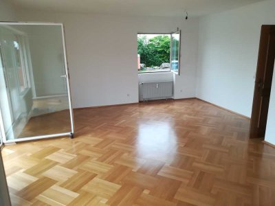 Helle 3-Zimmer-Wohnung mit großem Balkon inkl. Garage