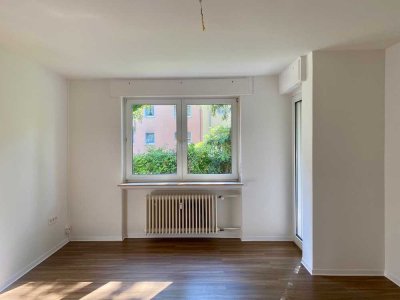 Kurzfristiger Einzug möglich - 2-Zimmer-Wohnung mit Tageslichtbad