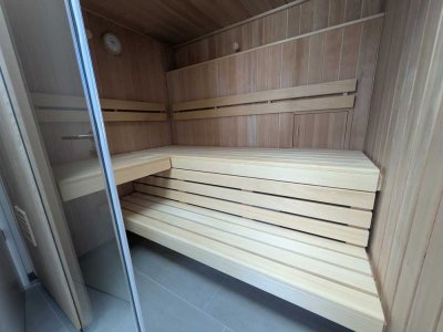 Hochwertiges Wohnen im Penthouse! 5 Zi-WE mit Sauna-Dachterrasse-Klimadecke-EBK-2 Bäder im Zentrum