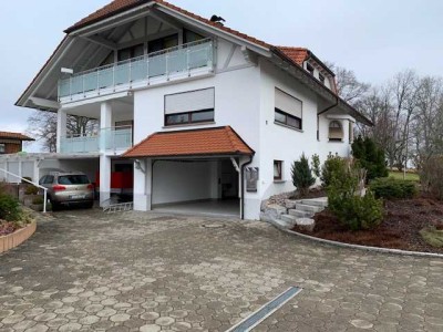 Geräumige Dachgeschoßwohnung mit Alpenblick