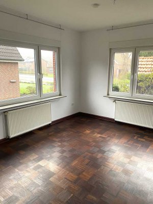 Erdgeschosswohnung mit Terrase und Garten!