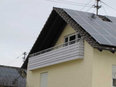 3 ZKB, Dachwohnung mit Westbalkon, ruhige Lage