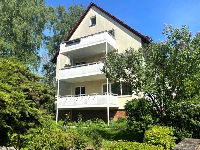 Attraktive 3,5-Zimmer-Hochparterrewohnung mit großem Balkon in begehrter Lage