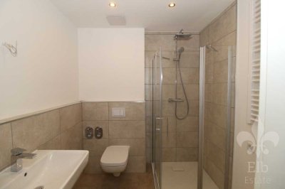 Sanierte 3 Raum Wohnung mit Balkon, Abstellraum & Stellplatz in Rothensee - Ihr neues Zuhause?